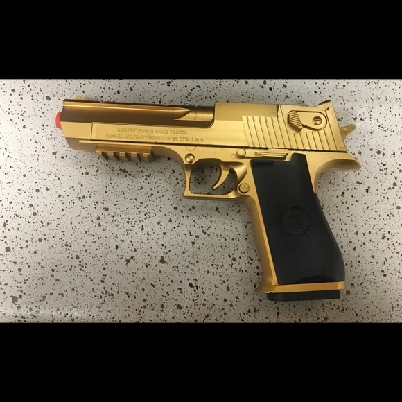 Toy Gun 🎯🔫Soft Bullets Shell With Magazine  GOLD Desert Eagle 50cal - Picture 9 of 11